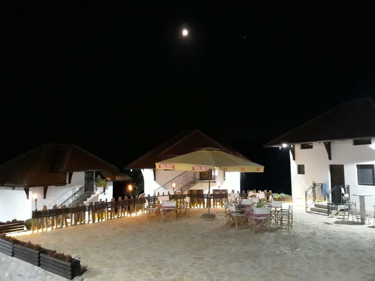 مبيت وإفطار فاليفو Etno Selo Lelic المظهر الخارجي الصورة